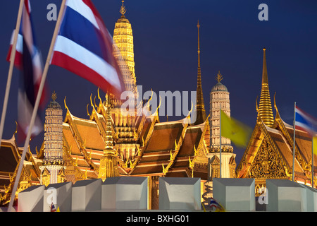 Dämmerung, Grand Palace und Wat Phra Kaeo, Bangkok, Thailand Stockfoto