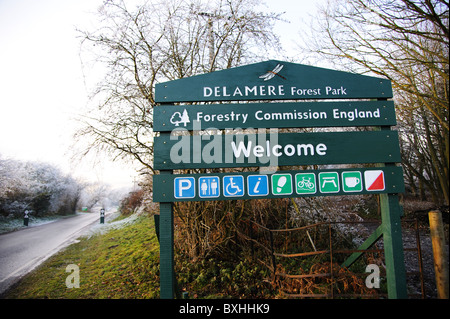 Willkommen Sie Schild für Delamere Wald in Cheshire, England. Stockfoto