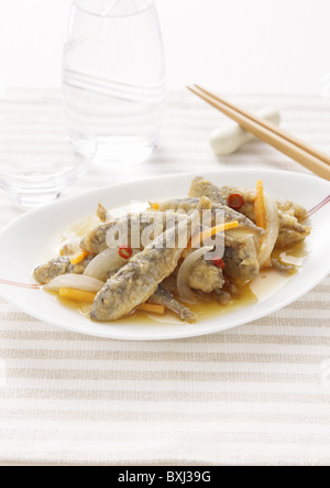 Frittierte Pferd Makrelen in süß-pfeffrige sauce Stockfoto