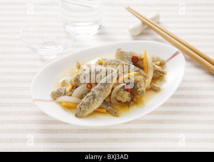 Frittierte Pferd Makrelen in süß-pfeffrige sauce Stockfoto