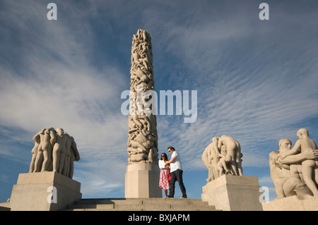 Bronze und Granit Skulpturen von Gustav Vigeland, Vigeland-Park Oslo Norwegen Stockfoto