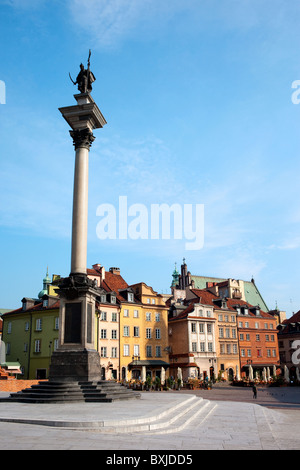 Old Town, Säule und Statue von König Sigismund III. Wasa eines der berühmtesten Wahrzeichen in Warschau, Polen Stockfoto