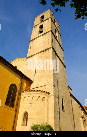 Cathedrale de Notre-Dame-du-Puy, Grasse (weltweite Hauptstadt der Parfümerie), Alpes-Maritimes, cote d ' Azur, Côte d ' Azur, Frankreich Stockfoto