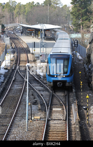 U-Bahn-Zug kommend in Richtung der Kamera. Stockfoto