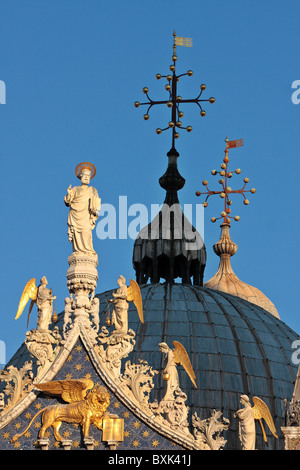 Spezifischen architektonischen Details der Kirche San Marco in Venedig Stockfoto