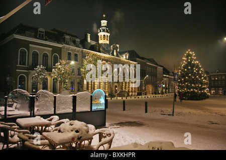 Rathaus und Markt Platz Roermond Niederlande Stockfoto