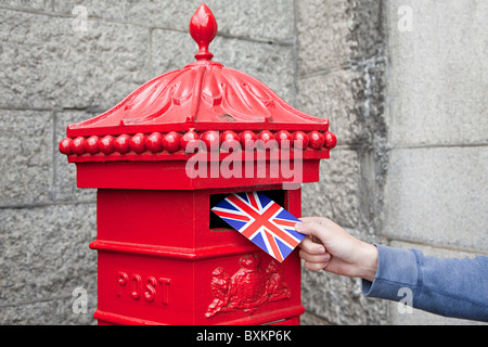 Rot Metall Britain London Street Briefkasten Postfach Modell Sparschwein 