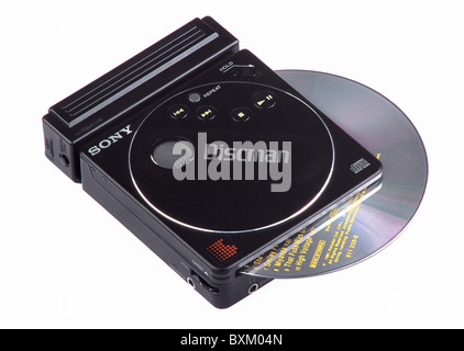 Elektronik, Compact Disc Player, Sony D-88, Discman, Japan, 1988, 80iger, 80iger, 20th Century, historisch, Heimelektronik, Unterhaltungselektronik, Unterhaltungselektronik, Heimunterhaltung, Japanisch, Made in Japan, CD, CD-Player, Clipping, Cut-Out, Los Collection, Audio, Sound, D 88, D88, Cut-Out, Cut-Outs, Additional-Rights-Clearences-not available Stockfoto
