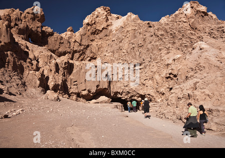 Blick auf Salz Felsformationen im Tal des Mondes, San Pedro de Atacama, Chile, Südamerika-Landschaft. Stockfoto