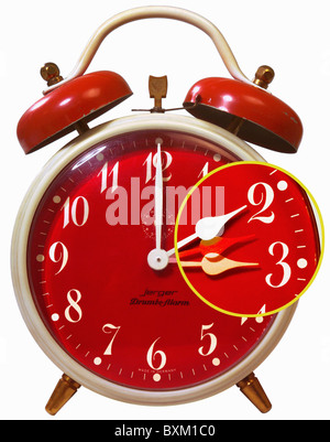 Uhren, Wecker, fünf Minuten vor zwölf, Deutschland, um 1978, Zusatz-Rechteklärung-nicht vorhanden Stockfoto