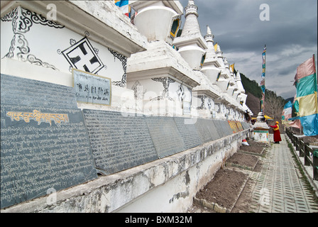 Asien, China, Provinz Sichuan, Jiuzhaigou National Scenic Area. Stupas Shuzheng Village. Stockfoto