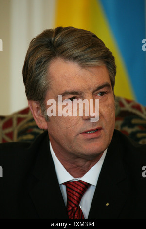 Der ukrainische Präsident Viktor Juschtschenko. Das Foto wurde während seines Besuchs in Prag, Tschechien, am 24. März 2009 aufgenommen. Stockfoto