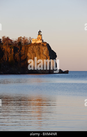 Späten Nachmittag Blick auf Split Rock Leuchtturm am Lake Superior, Minnesota. Stockfoto