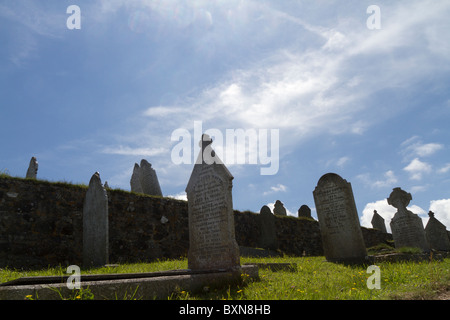 Grabsteine und Denkmäler am Barnoon Friedhof, St. Ives, Cornwall, UK, United Kindom... Stockfoto