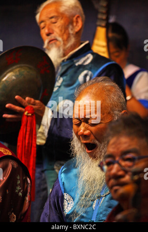 Orchester der Naxi in Lijiang, Provinz Yunnan, China Stockfoto