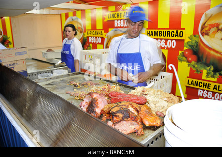 Pork Sandwich Stall, Oktoberfest, Blumenau, Santa Catarina, Brasilien Stockfoto