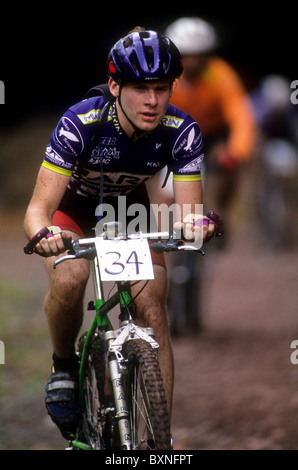 Männliche Mountainbiker ein Rennen. 1993 NY State Championships. Stockfoto