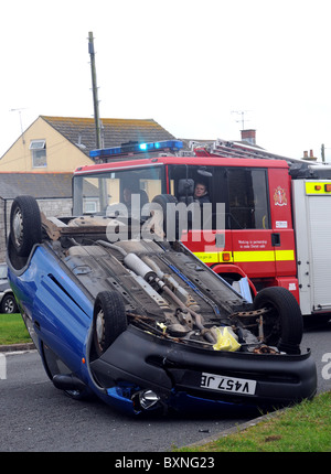 Autounfall, umgestürzten Auto nach einem Verkehrsunfall Stockfoto