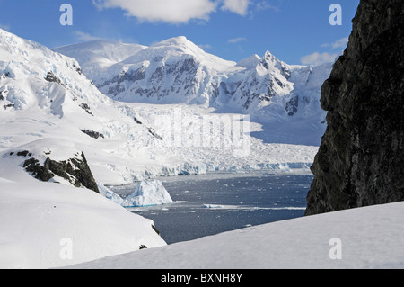 Landschaft in der Nähe von Antarctic base Almirante Brown in der Paradise Bay, antarktische Halbinsel, Antarktis Stockfoto