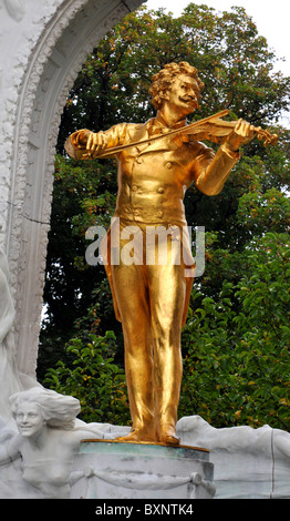 Johann Strauss II-Statue im Stadtpark Wien Österreich Stockfoto