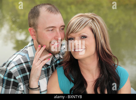 Close-up kaukasischen paar im Freien von See Stockfoto