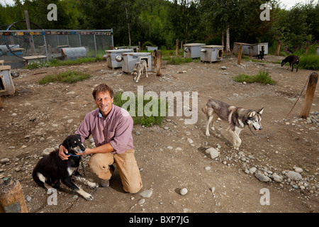 Alaska, großen See, Happy Trails Kennel. Martin Buser in seinem Haus. Stockfoto