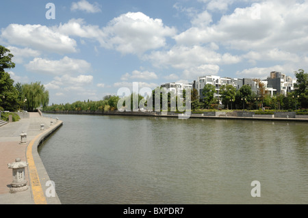 Der Canal Grande an einem sonnigen Tag in Yangzhou Jiangsu Provinz in China Stockfoto