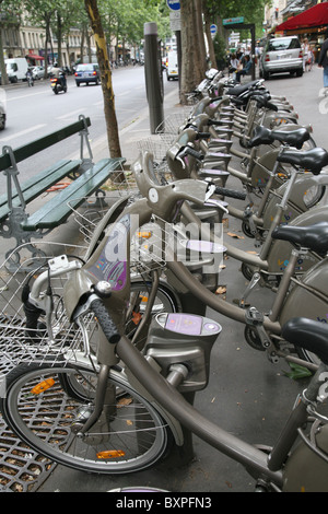 Paris Velibe-Fahrrad-Verleih-station Stockfoto