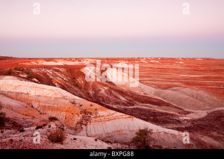 Dämmerung in der Painted Desert auf Arckaringa Station im Outback South Australia Stockfoto