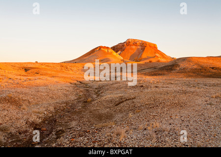 Sonnenaufgang in der Painted Desert auf Arckaringa Station im Outback South Australia Stockfoto