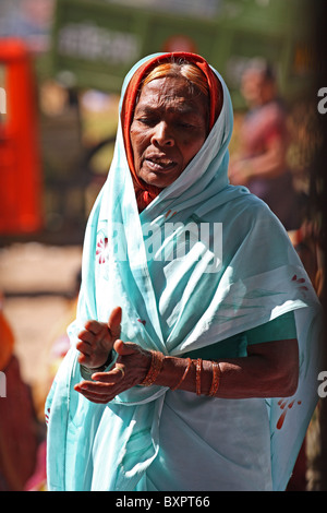 Dame im Sari, Mumbai, Indien Stockfoto