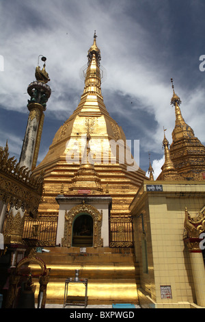 Sule Pagode Tempel oder Pagode in Yangon oder Rangun, Myanmar oder Burma in Asien Stockfoto