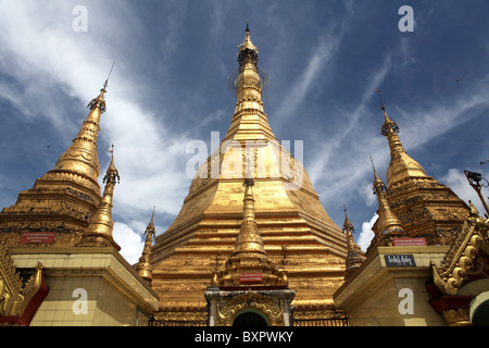 Sule Pagode Tempel oder Pagode in Yangon oder Rangun, Myanmar oder Burma in Asien Stockfoto