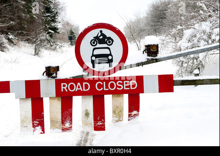 Snowgates wegen Unwetter Störungen auf die A66 geschlossen. Stockfoto