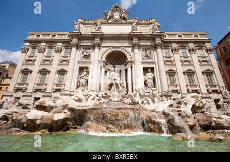 Der Trevi-Brunnen (Fontana di Trevi) in Rom, Italien Stockfoto