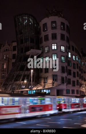 Das Tanzende Haus Prag, Tschechien Stockfoto