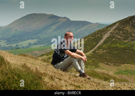 Schauspieler Pete Postlethwaite auf Das Longmynd in Church Stretton, Shropshire, England, Großbritannien Stockfoto