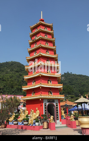 Pagode am Tempel der 10000 Buddhas in Hong Kong Stockfoto