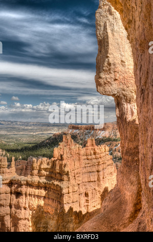 HDR-Bild von roten Sandsteinformationen Hoodoo Bryce-Canyon-Nationalpark, Utah Stockfoto