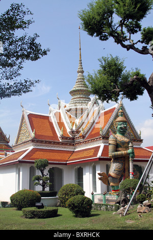 Temple Guardian riesige Statue in Bangkok, Thailand Stockfoto