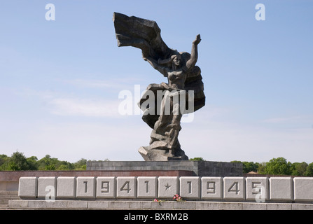 Lettland, Riga, Sieg, Sowjetische Ehrenmal, Parkblick Statue Stockfoto