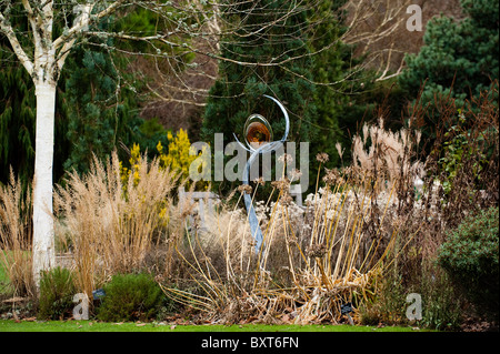 "Hope" von Jenny Pickford, Skulptur auf dem Display an RHS Rosemoor in 2010 / 11, Devon, England, Vereinigtes Königreich Stockfoto