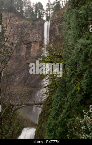 Oberen Multnomah Falls Stockfoto