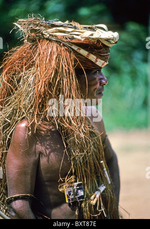 Yagua indischen Mann im Amazonas-Gebiet in der Nähe von Iquitos, Peru Stockfoto