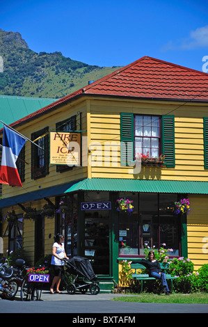 "Feuer und Eis" Kunst & Schmuck Shop, Church Street, Akaroa, Banks Peninsula, Canterbury, Neuseeland Stockfoto