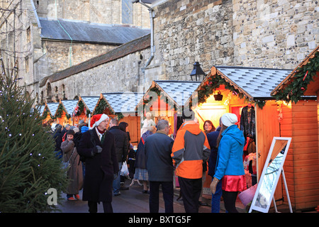 Winchester Weihnachtsmarkt, Winchester Cathedral Stockfoto