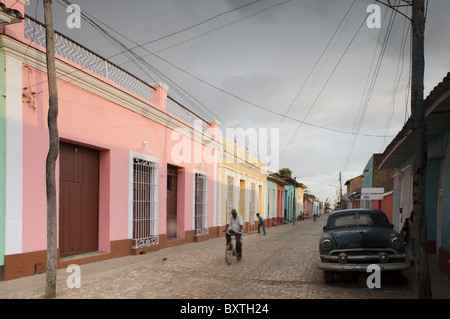 TRINIDAD: TYPISCHE STRAßENSZENE Stockfoto