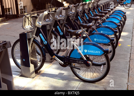 Fahrradverleih In der Kings Cross Gegend von London Stockfoto