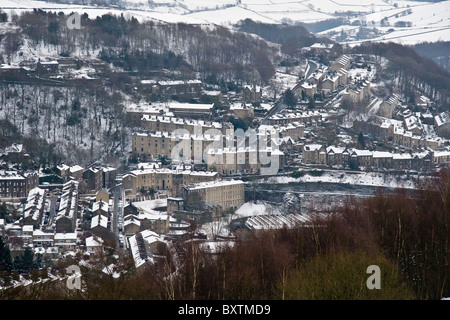 Hebden Bridge im Winter, Calder-Tal, West Yorkshire, England, UK Stockfoto