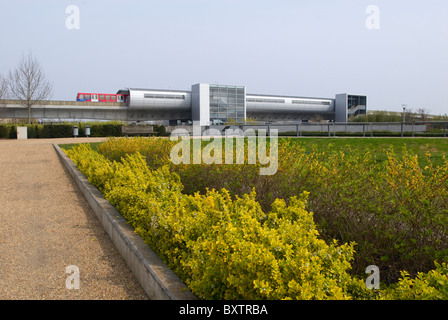Pontoon Dock DLR Station East London Stockfoto